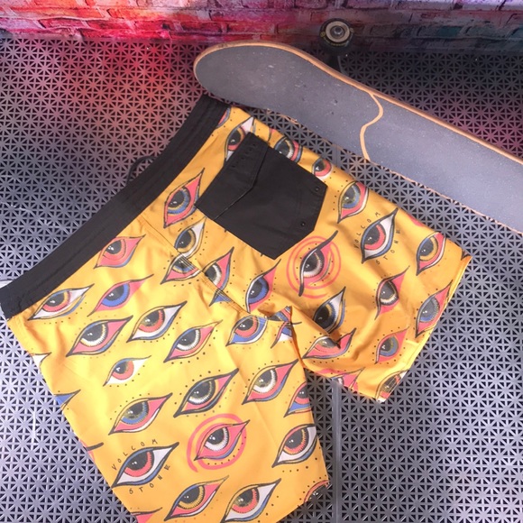 🔥Volcom Boardshorts - Picture 4 of 4
